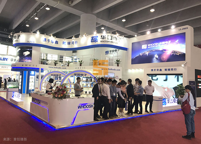 华鑫电子 展柜订制(图3)